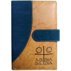 Bíblia dia a dia 2022 -Lingueta e imã búf. azul /carrara caramelo Bíblia dia a dia 2022 -Lingueta e imã búf. azul /carrara caramelo